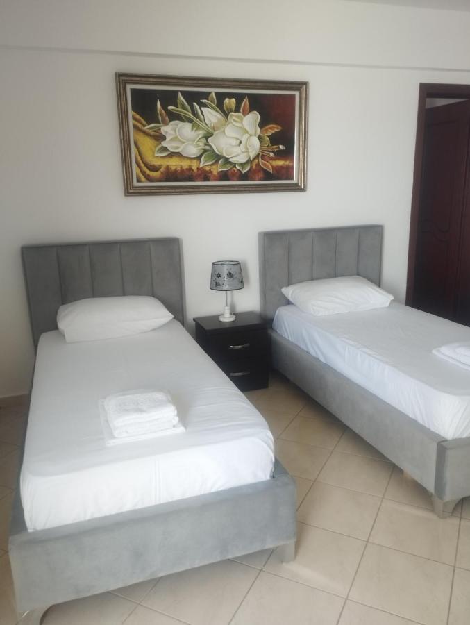 Ksamil Holiday Bagian luar foto